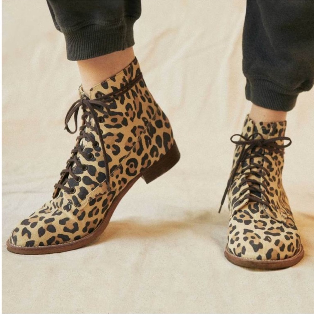Anthropologie The GREAT Spotted Leopard Print Boxcar Ankle Boots Size 9.5